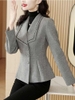 Mã K670: áo khoác nữ trung niên sang trọng kiểu vest cao cấp