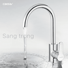 Vòi rửa bát nóng lạnh Caesar K415C, Thân vòi làm từ đồng thau nguyên chất, Bề mặt được mà mạ Niken + Crom cao cấp, Bảo hành 2 năm