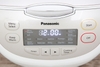 Nồi cơm điện tử Panasonic SR-CP188NRAM, Công suất 765W, Dung tích 1.8L, Công nghệ nấu 3D giúp cơm chín đều, Lòng nồi 6 lớp dày 4mm giữ nhiệt tốt, 16 chế độ nấu đáp ứng mọi nhu cầu, Bảo hành 12 tháng