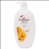 Sữa tắm nước hoa Enchanteur Deluxe chai 650ml (vàng)