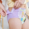 TÃ QUẦN DÀNH CHO BÉ GÁI TỪ 20-28 kg HUGGIES PULL- UPS PLUS TRAINING PANTS FOR GIRLS 5T-6T (46-60 lb/20-28 kg)