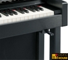 PIANO ROLAND LX10