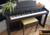 ROLAND KR570
