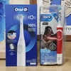 Combo bàn chải điện Oral-B Family Pack iO Series 2 và Kids cho bé