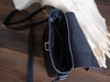 Túi da bò đeo chéo 6in phong cách tối giản, quai gài nắp vintage Manuk Leather