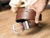 Thắt lưng khóa bạc cổ dây da bò nâu sáp nguyên miếng, đỉa cài kim loại phong cách Retro Manuk Leather | Chất liệu khóa Đồng xử lý chuyển bạc