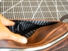 Túi đeo chéo nam da bò sáp đơn giản may quai. Túi da nam Messenger basic Manuk Leather 7in crazy horse leather