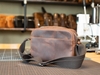 Túi đeo chéo nam da bò sáp đơn giản may quai. Túi da nam Messenger basic Manuk Leather 7in crazy horse leather