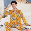 [Sale tại web 40%] Bộ ngủ pijama nam màu vàng tay dài quần dài mặc nhà lụa satin mềm QM192