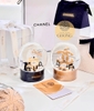 Quả cầu tuyết CHANEL holiday 2025 (túi nơ hộp)