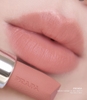 son môi PRADA Hyper Matte