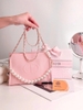 Túi gift hồng DIOR size to (đã mix dây ngọc)