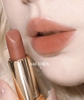 Son môi CHANEL Allure Velvet (limited 2025 vỏ đen viền vàng)