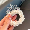 Buộc tóc vương miện
