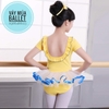 Váy múa vàng viền xanh