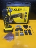 Máy cắt dùng pin 18V Stanley STCT1830C1