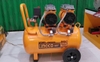 Máy nén khí không dầu 50L Ingco ACS215506T