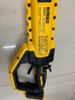 Máy cắt tỉa cành trên cao Dewalt DCMPS567N