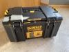 Thùng đựng dụng cụ 22inch ToughSystem 2.0 Dewalt DWST08300