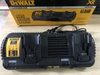 Bộ sạc pin 20V/60V Dewalt DCB132