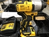 Máy vặn vít dùng pin Dewalt DCF801D2