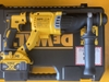 Máy khoan cầm tay 18V-BL-3CN Dewalt DCH263M2