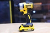 Máy vặn vít 18V Dewalt DCF787D2