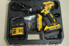 Máy khoan cầm tay 18V DeWalt DCD777D2