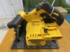 Máy cưa cầm tay 54V Dewalt DCS520NT-XJ