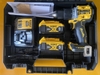 Máy khoan dùng pin 20V Max Dewalt DCD805P2