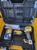 Máy khoan dùng pin 20V Max Dewalt DCD805P1