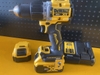 Máy khoan dùng pin 20V Max Dewalt DCD805M2