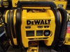 Máy bơm hơi 18V Dewalt DCC018N
