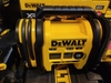 Máy bơm hơi 18V Dewalt DCC018N