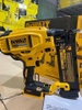 Máy bắn đinh dùng pin 20V Dewalt DCN680B