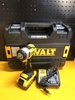 Máy siết bulon dùng pin 20V Dewalt DCF911M1