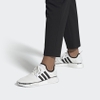 giay-sneaker-adidas-nmd-r1-white-black-fv8727-hang-chinh-hang