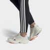 giay-sneaker-nu-adidas-falcon-ee5118-raw-white-orange-hang-chinh-hang