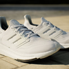 giay-the-thao-nu-adidas-ultraboost-light-white-gy9352-hang-chinh-hang