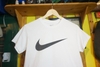 VINTAGE NIKE WHITE TEE