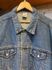 VINTAGE WARNER BROS “THAT’S ALL FOLKS” DENIM JACKET