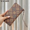 Ví Cầm Tay Vintage Họa Tiết Chữ Nhật GHA1412 – Gọn Gàng, Tiện Dụng, Phong Cách Cổ Điển