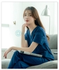 ma-04-bo-scrubs-co-tim-mau-xanh-sam-cao-cap