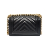 Túi Chanel Boy Chervon Small Lambskin Màu Đen Khóa Vàng