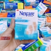 (1 Hộp mix 3 size) 20 miếng băng dán cá nhân chống thấm nước 3M Nexcare hàng chuẩn Mỹ Clear Waterproof