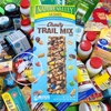 Combo 5 thanh bánh dinh dưỡng ngũ cốc yến mạch mix hạt và trái cây sấy hàng chuẩn Mỹ Nature Valley Chewy Trail mix