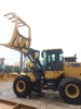 may-xuc-lat-gap-go-xcmg-lw500kn-nang-5-tan