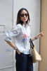 A261 Áo sơ mi linen cột dây 1 bên CALLA thêu tay hoa loa kèn