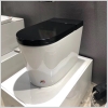 Hình ảnh thật Bồn Cầu Cảm Ứng Đá Chân R580 Black