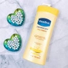 Sữa dưỡng thể Vaseline Intensive Care Deep Restore 725ml